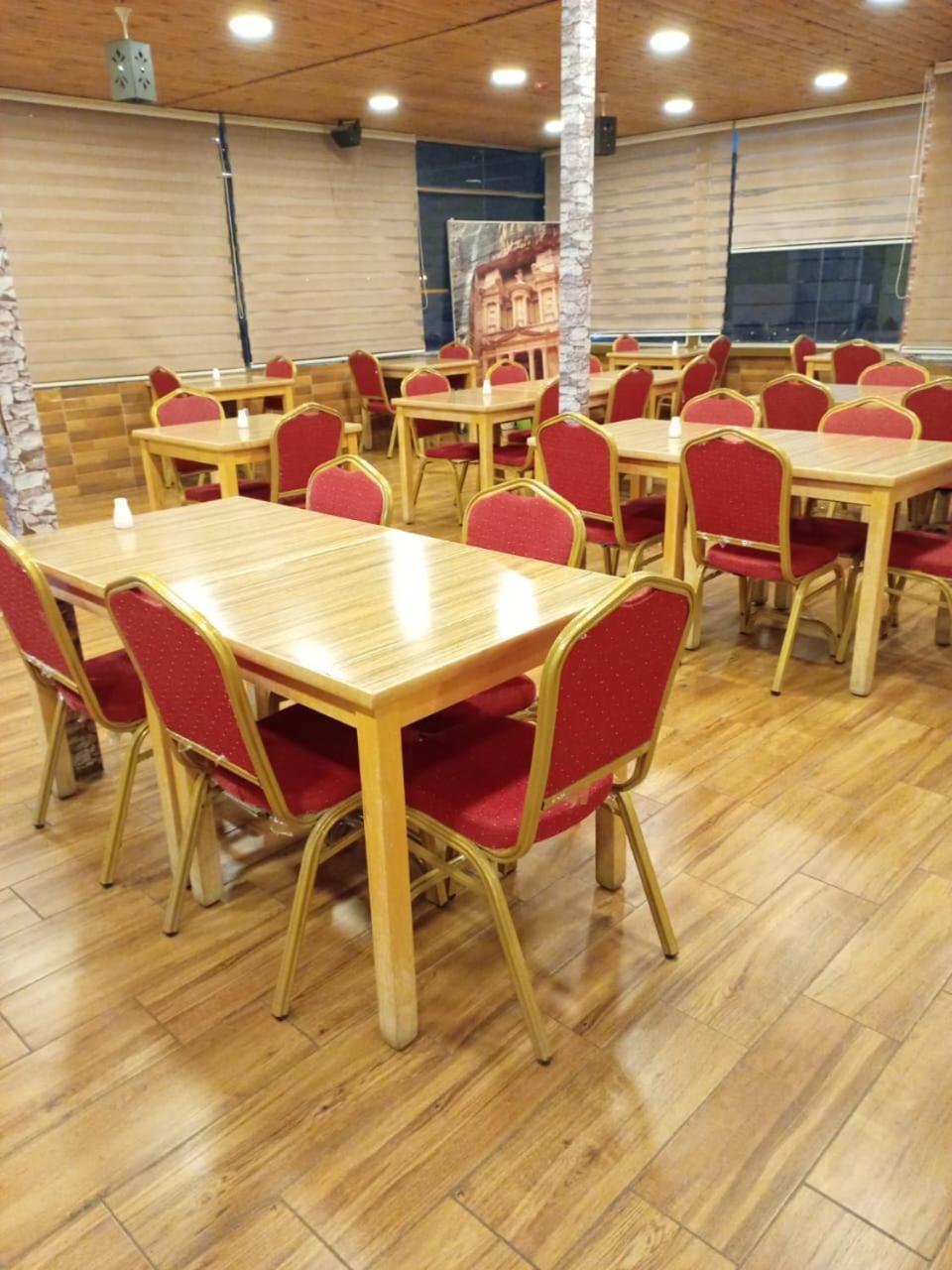 Petra Cabin Hostel Wadi Musa Ngoại thất bức ảnh